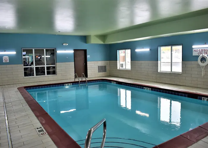 Holiday Inn Express Hotel & Suites Sedalia By Ihg